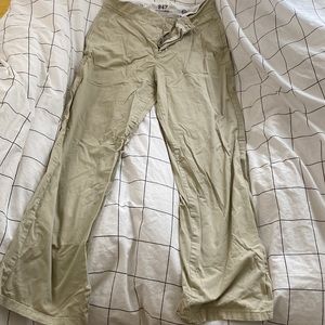 Low waist khaki jeans